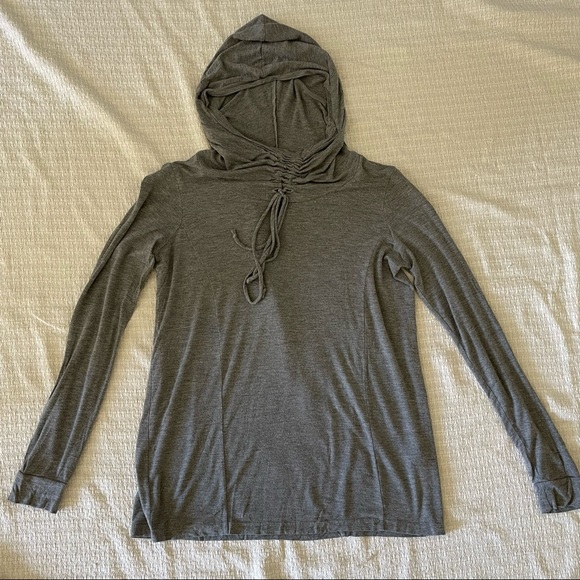 FOREVER 21 basic various neutral top 4 pieces bundle, size S - Picture 12 of 16